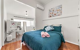 Spacious And Charming Queenslander In Ipswich